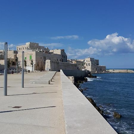 Casa Bianca Lägenhet Giovinazzo Exteriör bild
