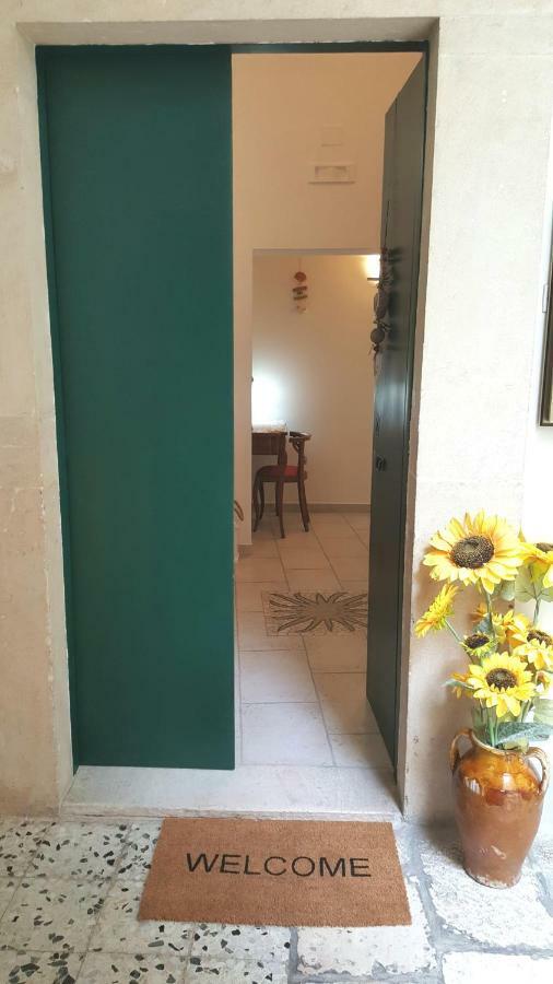 Casa Bianca Lägenhet Giovinazzo Exteriör bild
